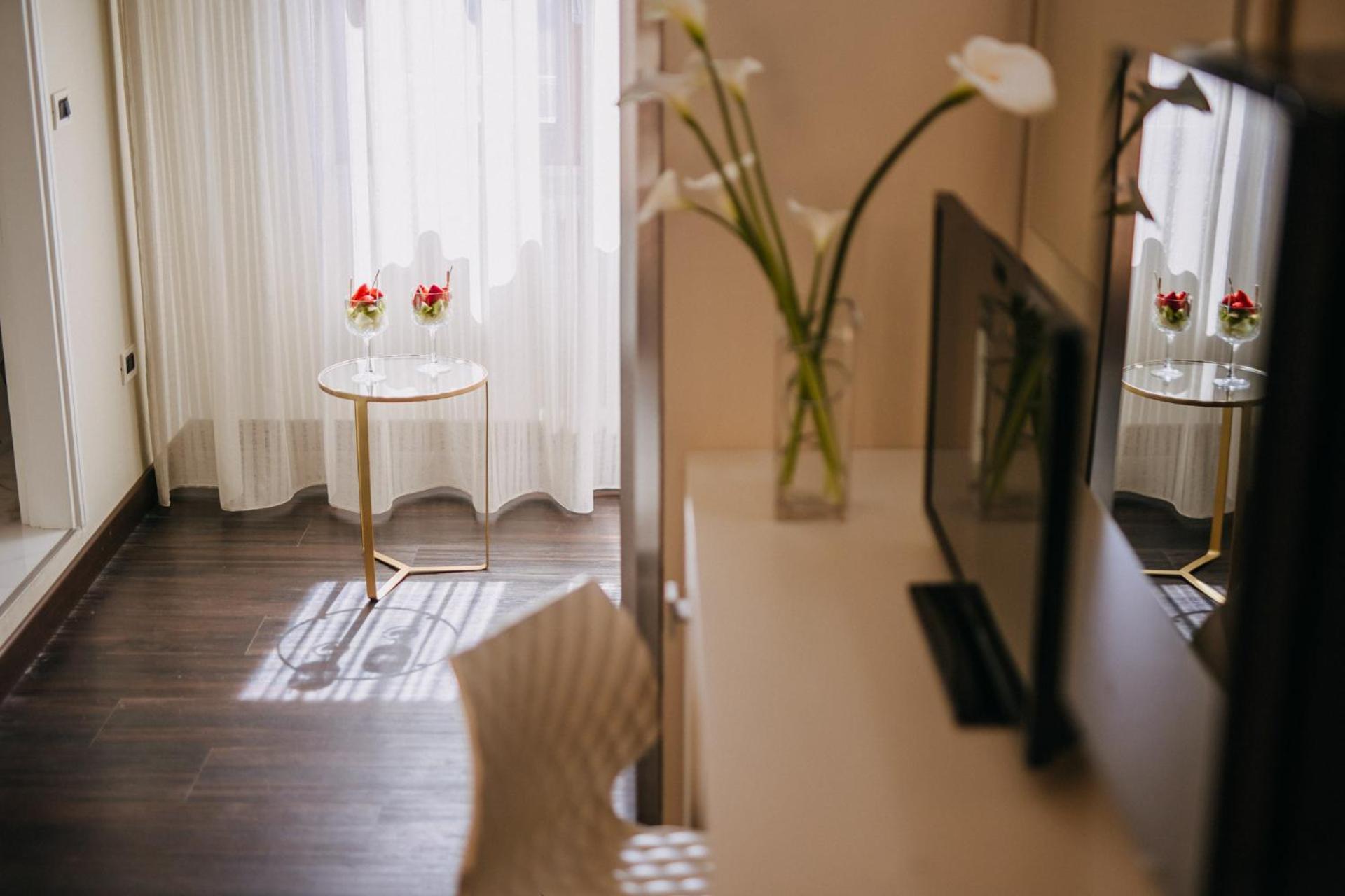 Hotel Lalla Beauty & Relax Чезенатико Екстериор снимка