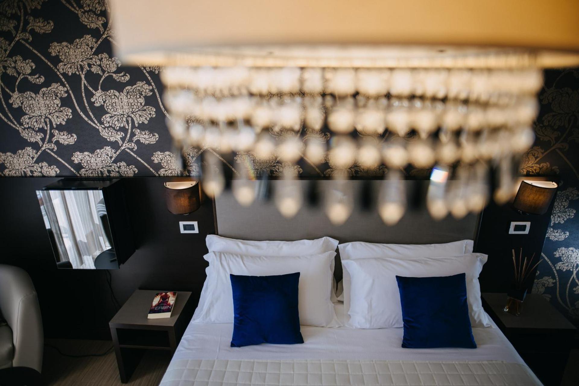 Hotel Lalla Beauty & Relax Чезенатико Екстериор снимка