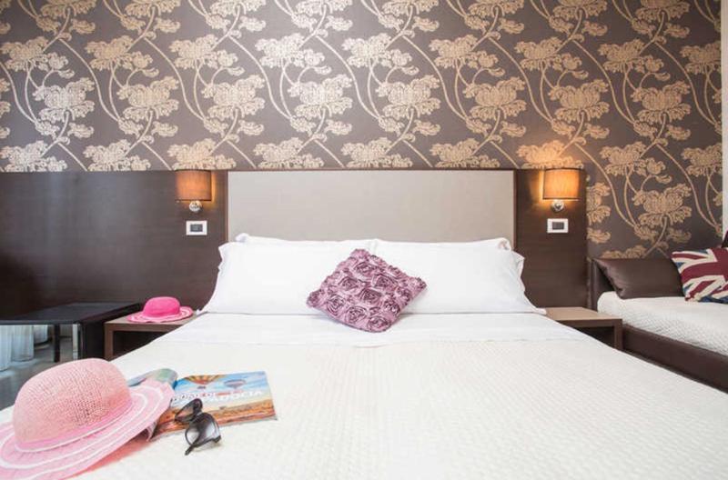 Hotel Lalla Beauty & Relax Чезенатико Екстериор снимка
